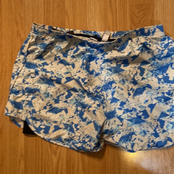 VAS blue & white lined bathing shorts size medium - Picture 5 of 7